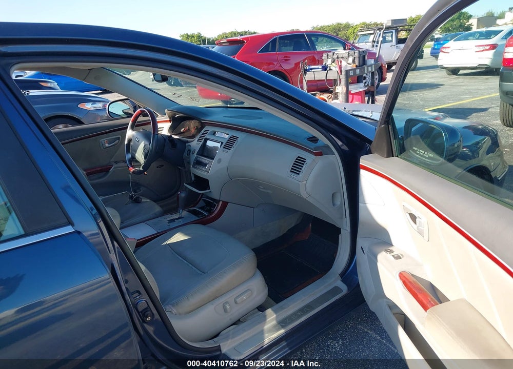 2006 HYUNDAI AZERA LIMITED/SE VIN: KMHFC46F56A129998