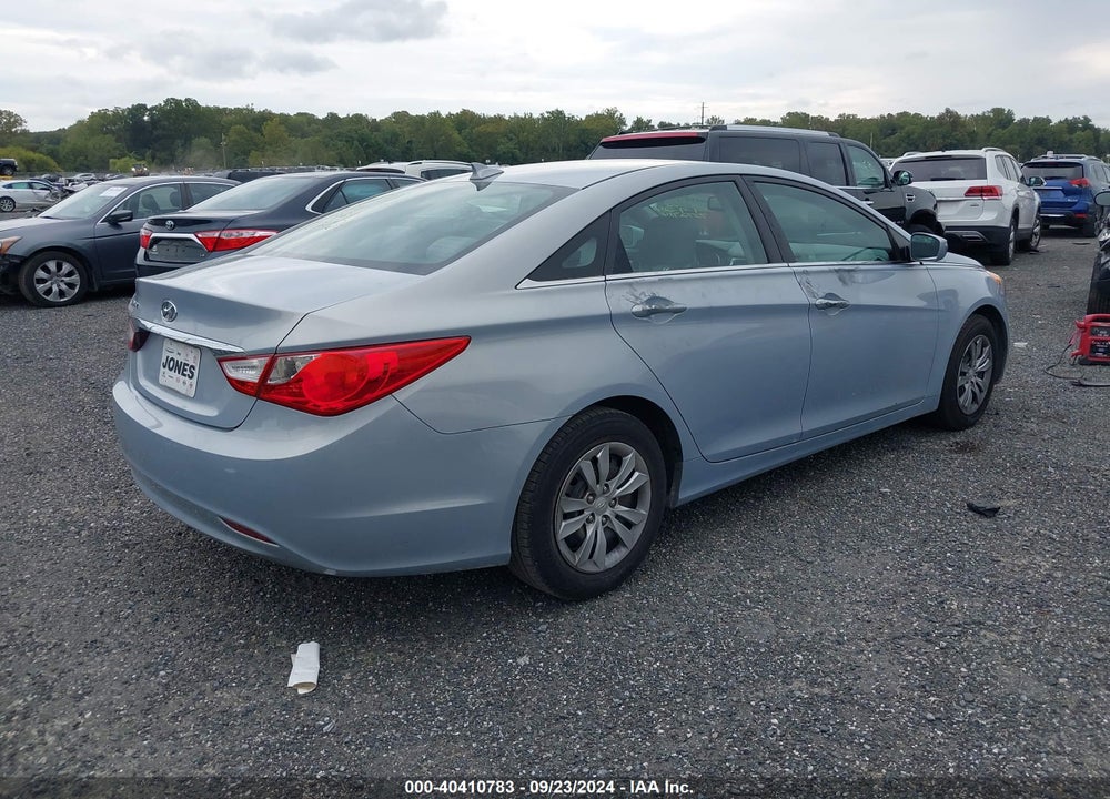 2013 HYUNDAI SONATA GLS VIN: 5NPEB4AC1DH601006
