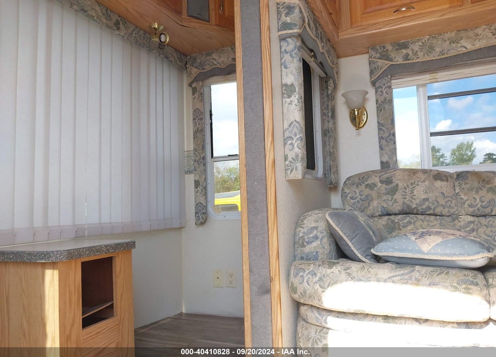 2003 HOLIDAY RAMBLER PRESIDENTIAL FIFTH WHEEL 2 SLIDEOUTS WORKING 30 FT VIN: 1KB311L203E138132