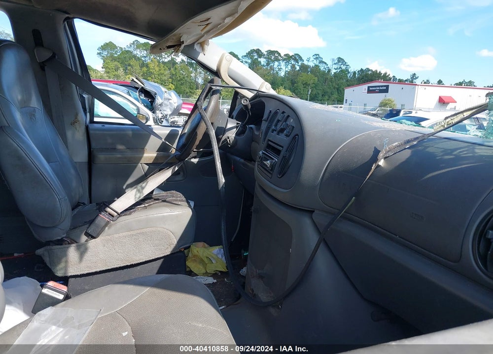 2004 FORD E-150 CHATEAU/XL/XLT VIN: 1FMRE11WX4HB03995