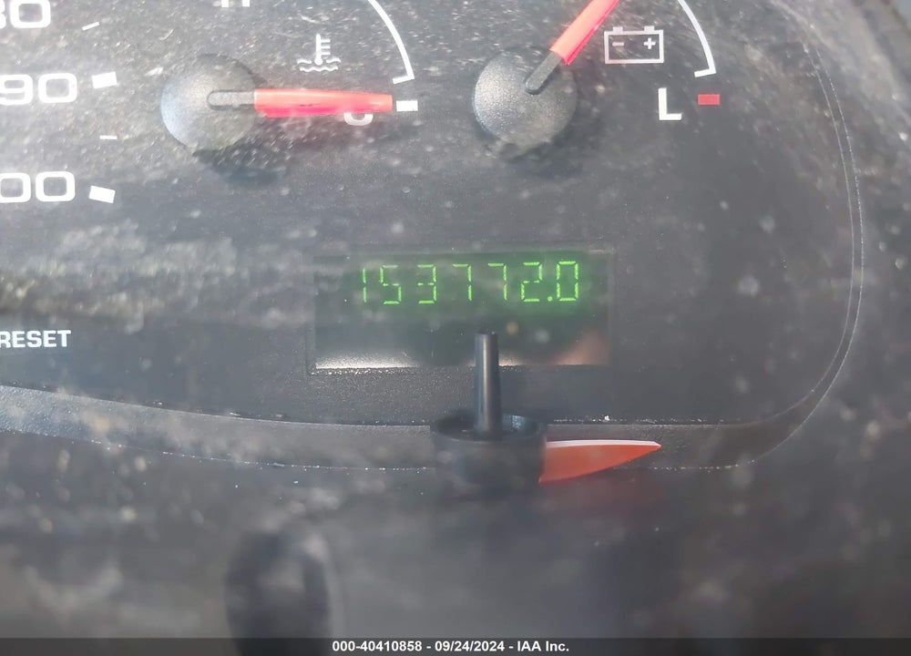 2004 FORD E-150 CHATEAU/XL/XLT VIN: 1FMRE11WX4HB03995