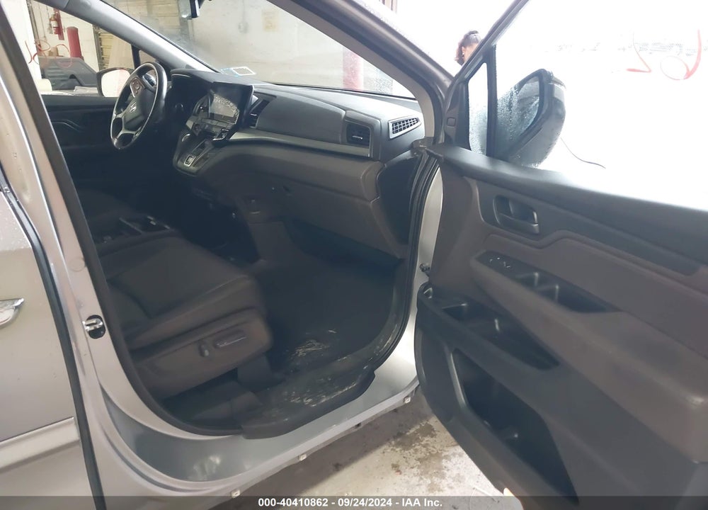 2018 HONDA ODYSSEY EX-L VIN: 5FNRL6H78JB042521