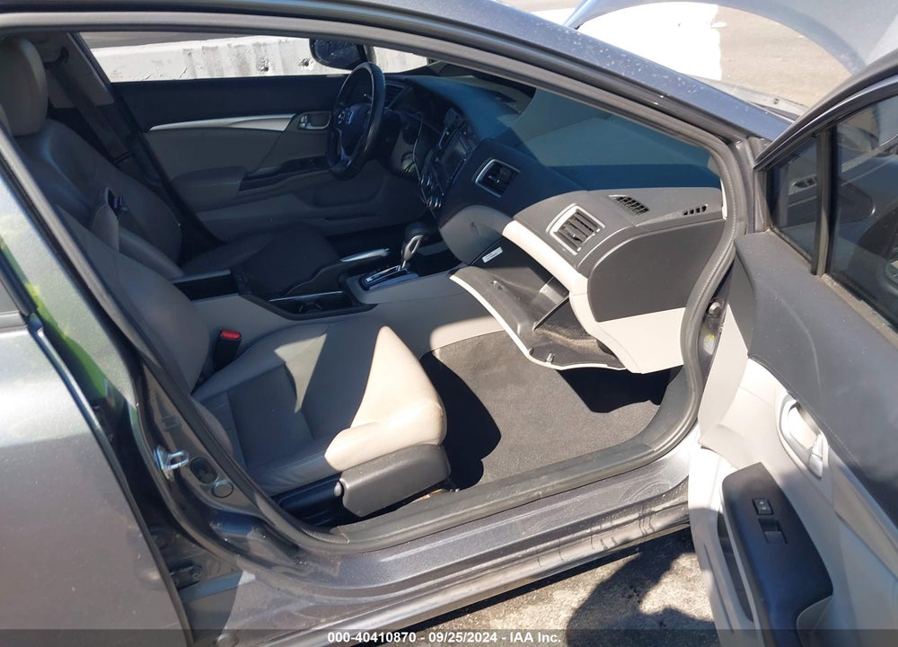 2013 HONDA CIVIC HYBRID VIN: 19XFB4F32DE200663