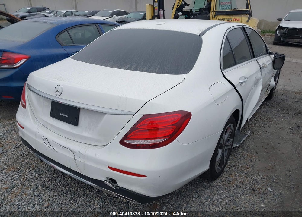 2019 MERCEDES-BENZ E 300 VIN: WDDZF4JB9KA526868