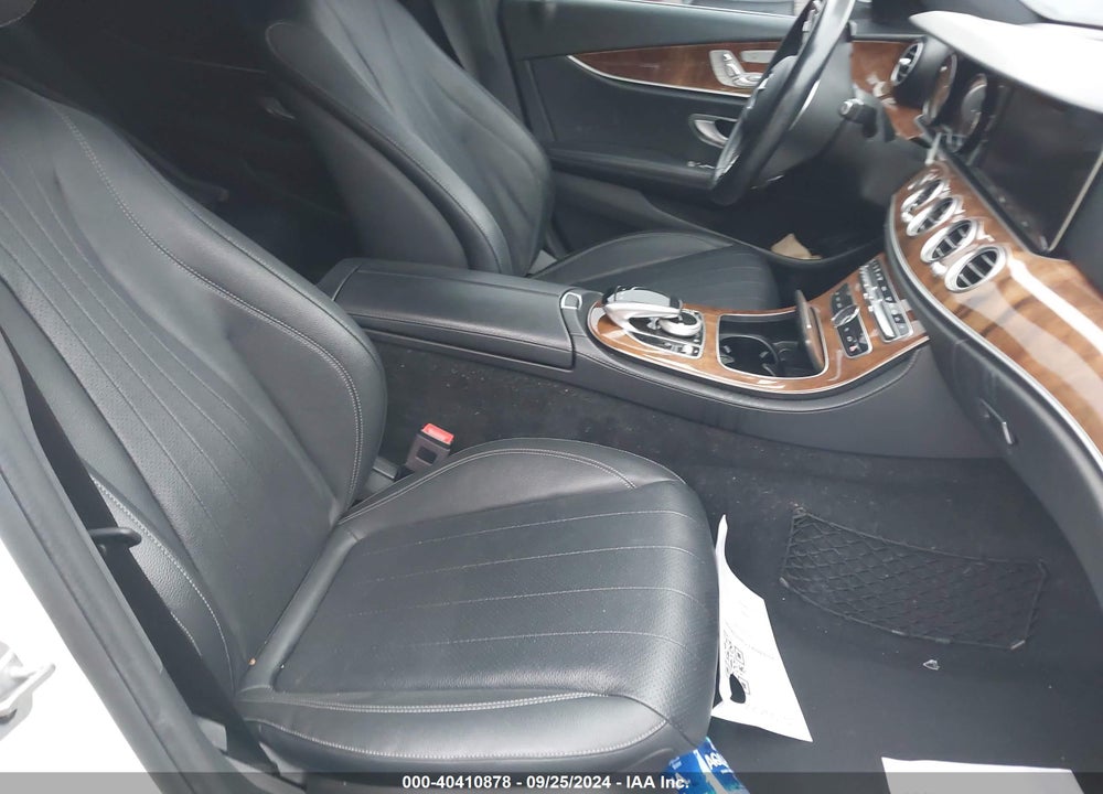 2019 MERCEDES-BENZ E 300 VIN: WDDZF4JB9KA526868