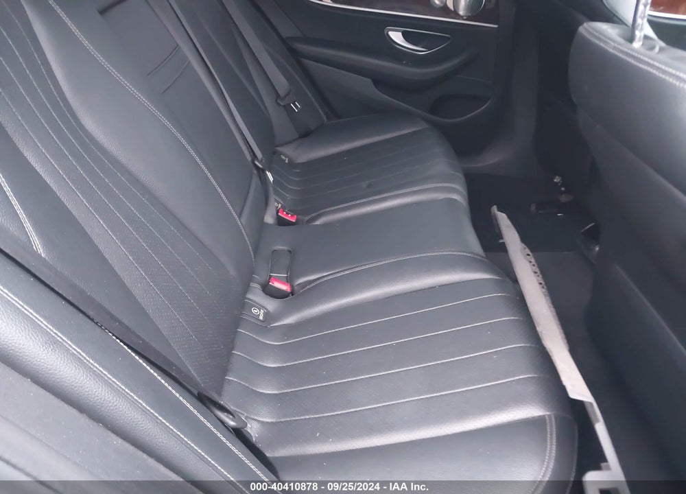 2019 MERCEDES-BENZ E 300 VIN: WDDZF4JB9KA526868