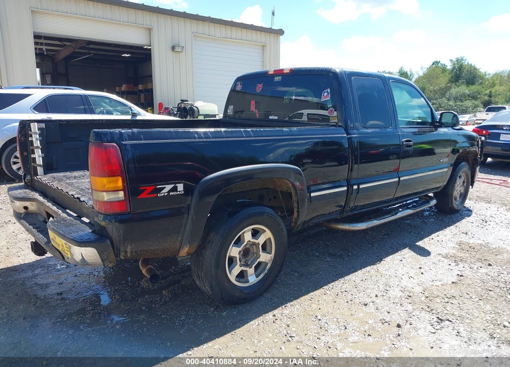 2001 CHEVROLET SILVERADO 1500 LS VIN: 2GCEK19T811162662
