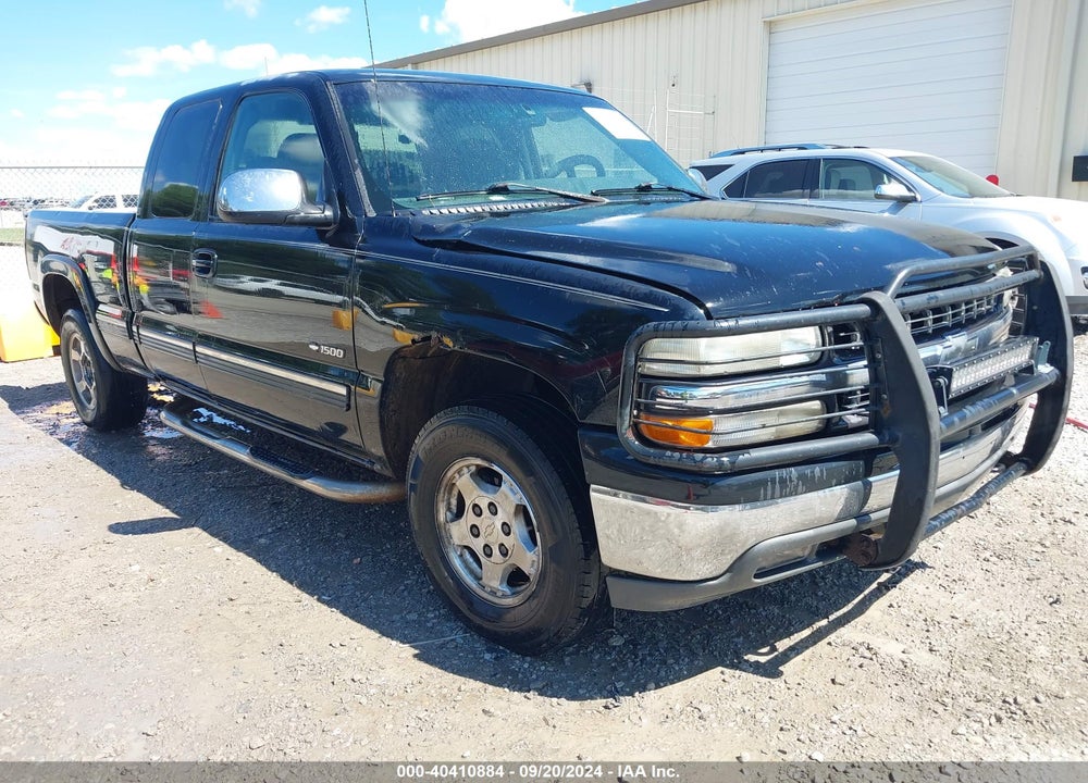 2001 CHEVROLET SILVERADO 1500 LS VIN: 2GCEK19T811162662