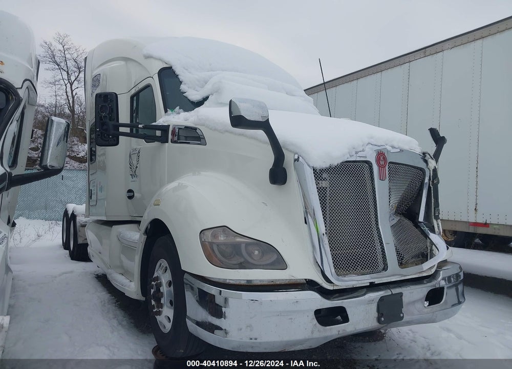 2016 KENWORTH T680 T680 VIN: 1XKYD49X6GJ463901