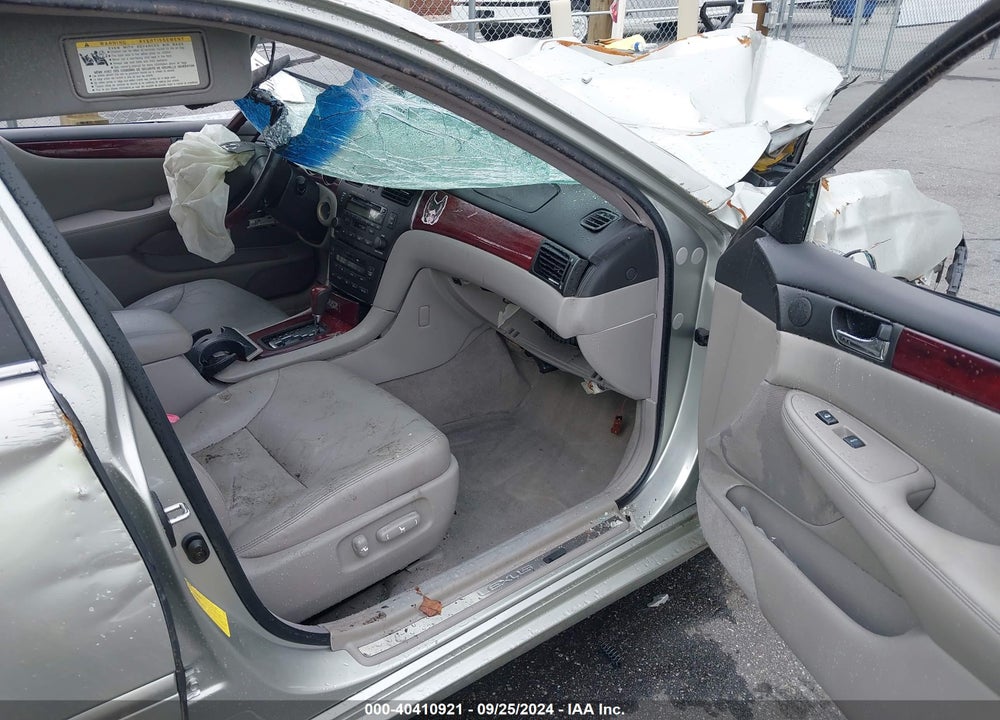 2004 LEXUS ES 330 VIN: JTHBA30G545025911
