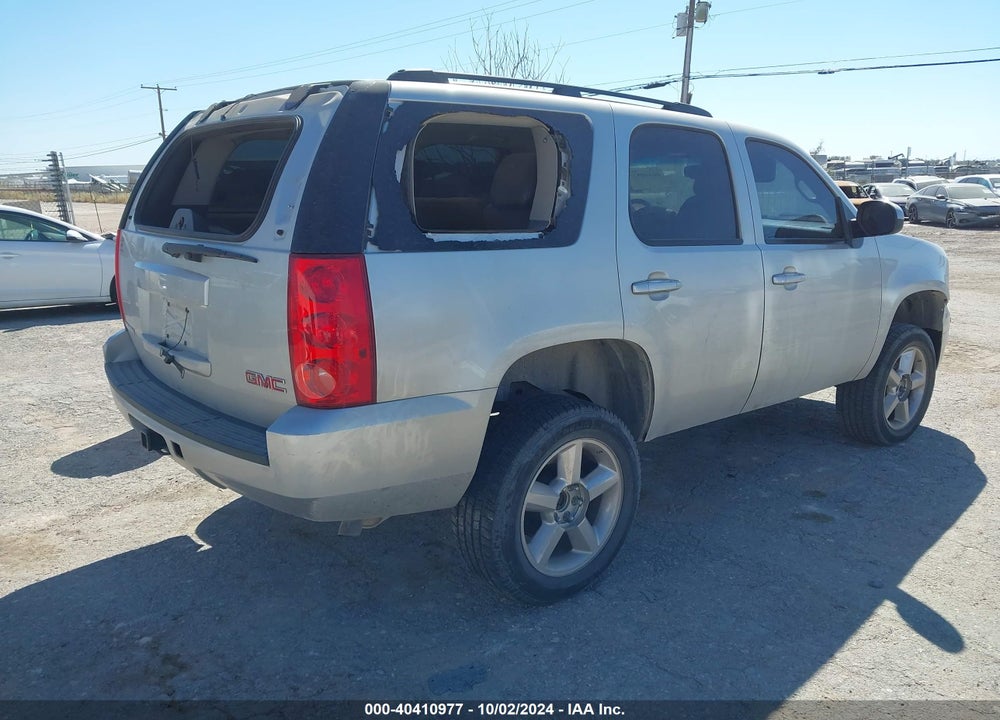 2011 GMC YUKON SLE VIN: 1GKS2AE06BR228847