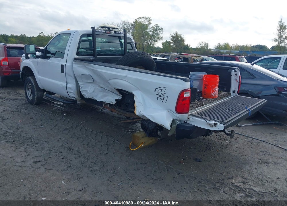 2016 FORD F-350 XL VIN: 1FTRF3B64GEB17568