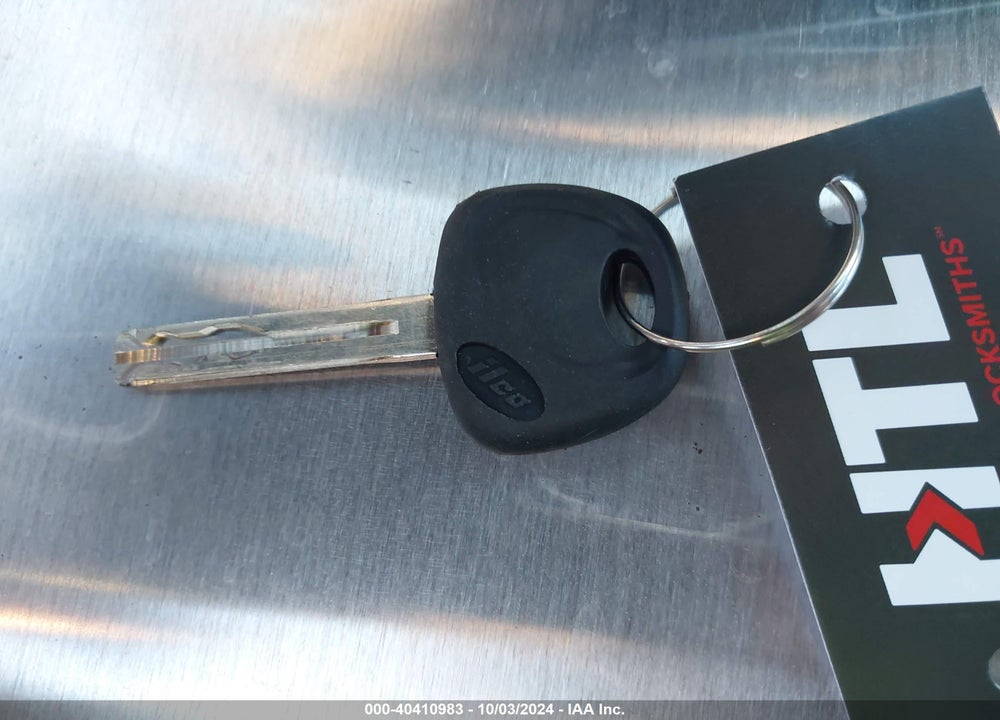2011 KIA SORENTO LX V6 VIN: 5XYKT4A23BG164301