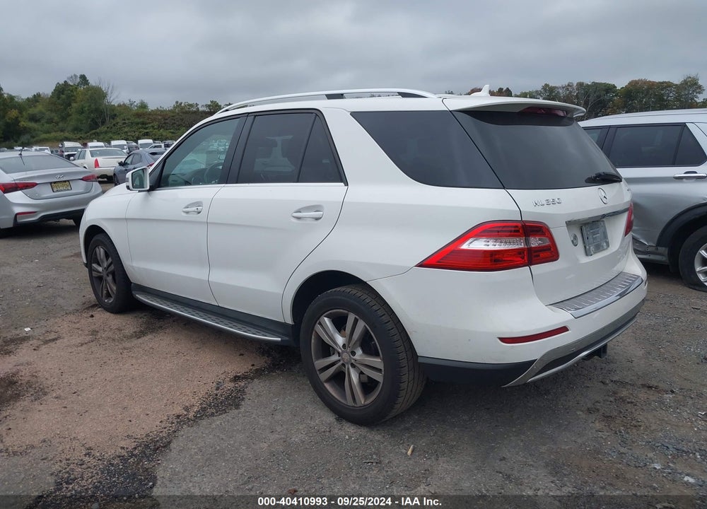 2015 MERCEDES-BENZ ML 350 4MATIC VIN: 4JGDA5HB9FA470513
