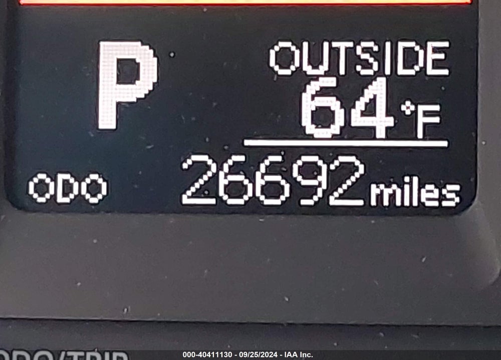 2018 TOYOTA COROLLA LE VIN: 2T1BURHE5JC093249