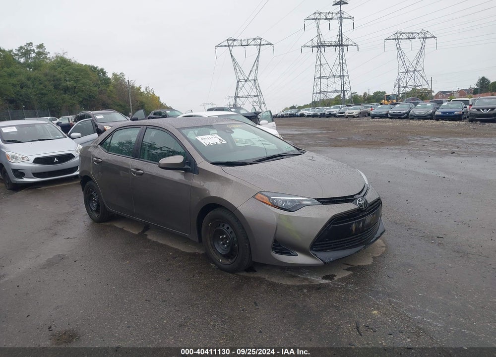 2018 TOYOTA COROLLA LE VIN: 2T1BURHE5JC093249