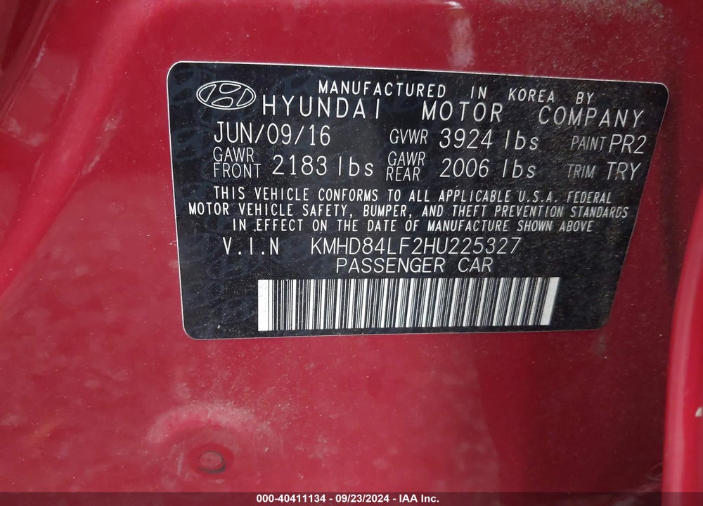 2017 HYUNDAI ELANTRA LIMITED VIN: KMHD84LF2HU225327