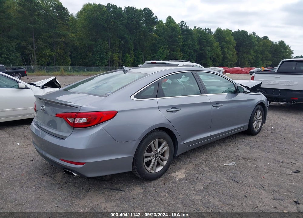 2016 HYUNDAI SONATA SE VIN: 5NPE24AF9GH335913