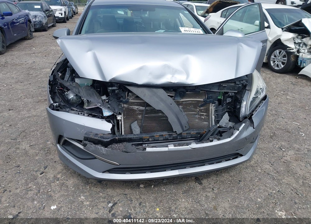 2016 HYUNDAI SONATA SE VIN: 5NPE24AF9GH335913