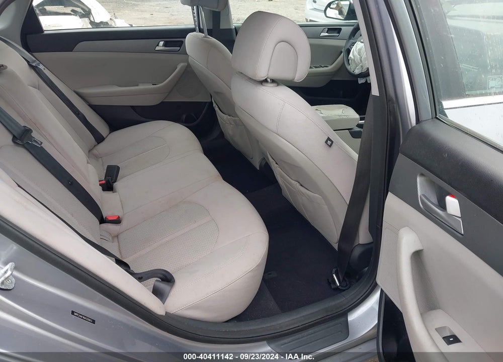 2016 HYUNDAI SONATA SE VIN: 5NPE24AF9GH335913