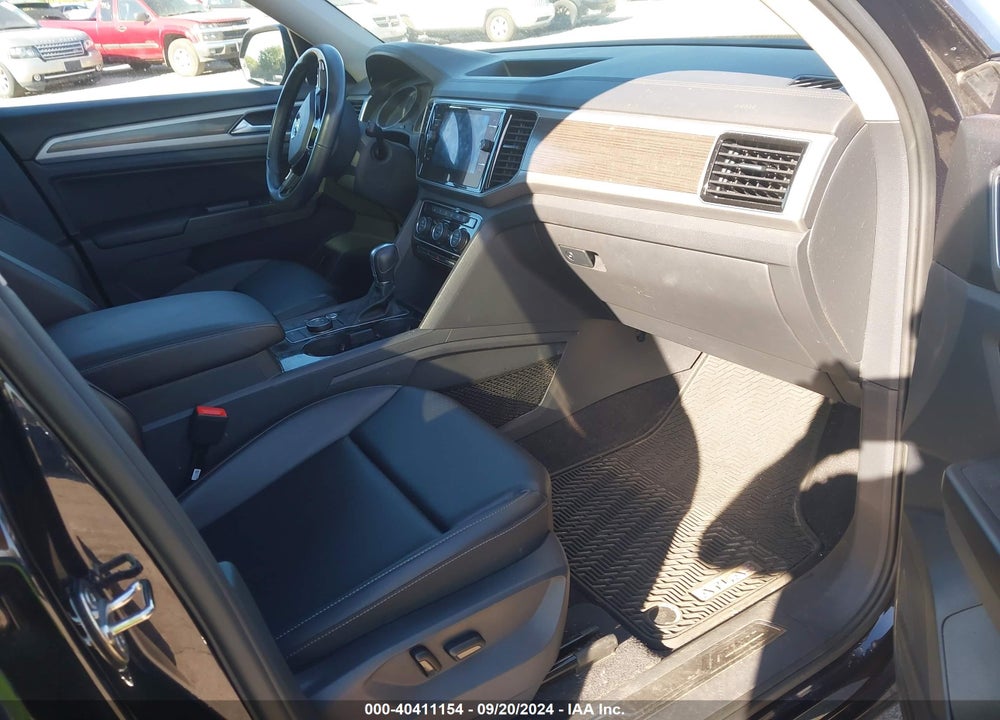 2018 VOLKSWAGEN ATLAS 3.6L V6 SEL VIN: 1V2MR2CA8JC550861