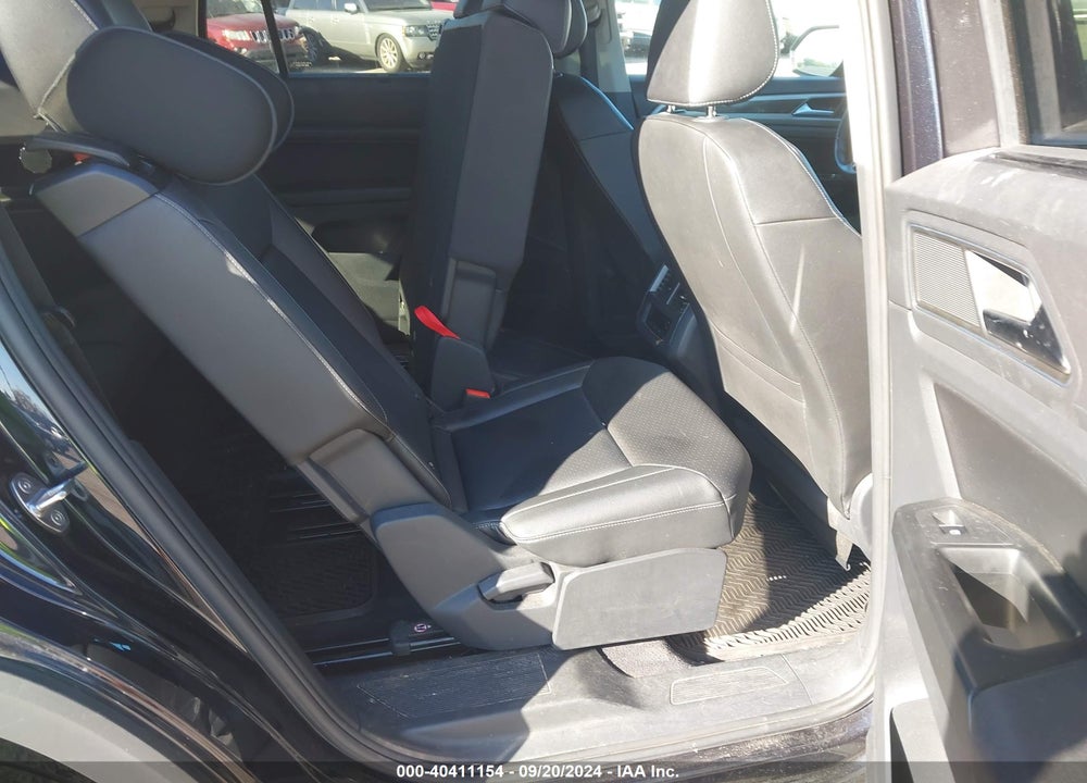 2018 VOLKSWAGEN ATLAS 3.6L V6 SEL VIN: 1V2MR2CA8JC550861
