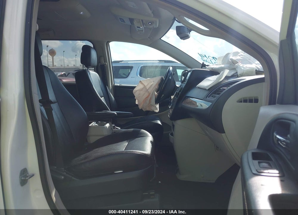 2013 CHRYSLER TOWN & COUNTRY TOURING VIN: 2C4RC1BGXDR743923