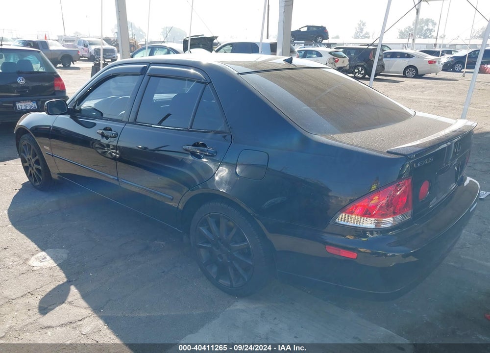 2004 LEXUS IS 300 VIN: JTHBD192X40088499