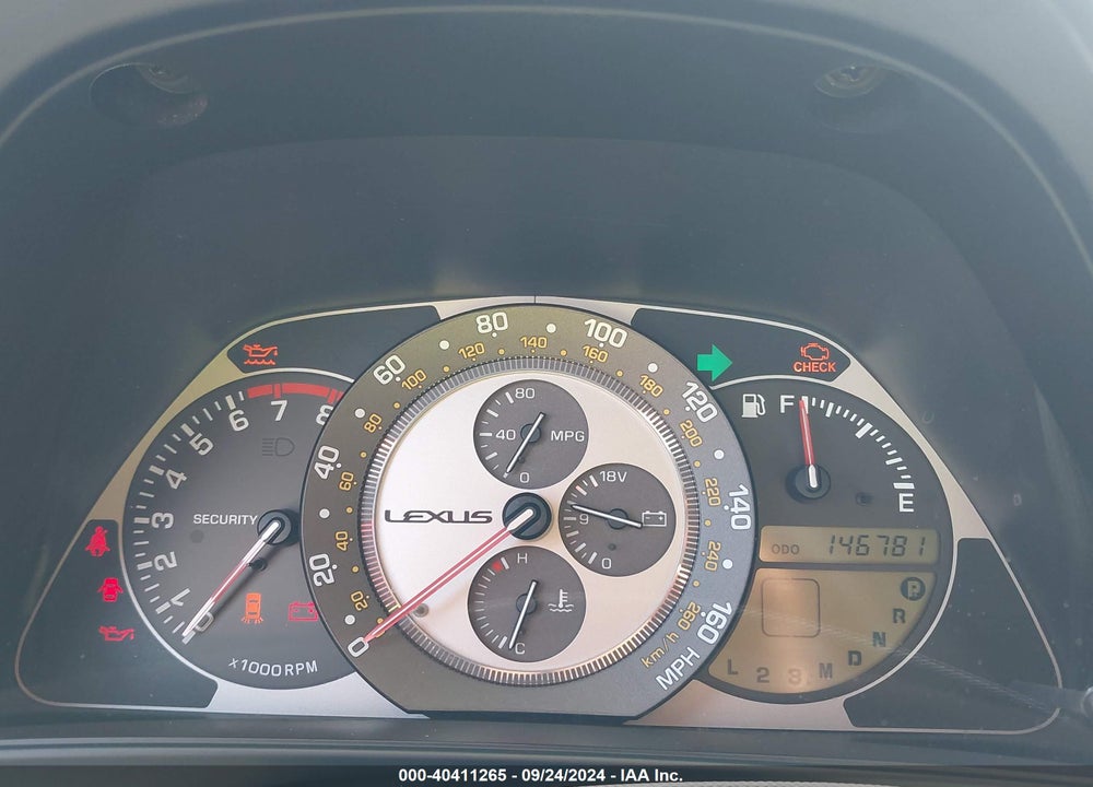 2004 LEXUS IS 300 VIN: JTHBD192X40088499