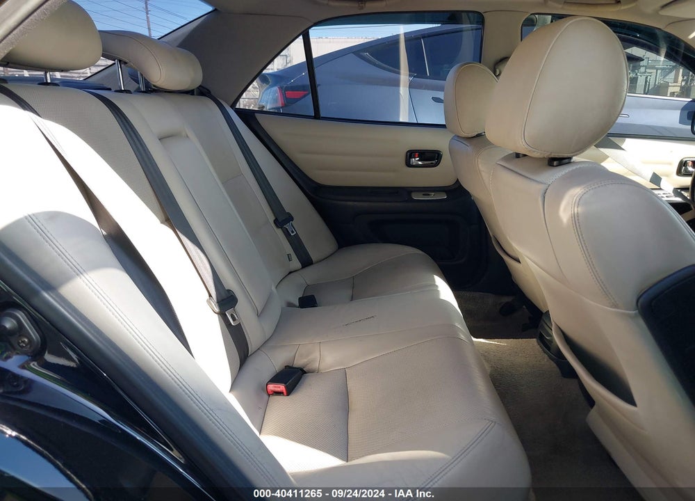 2004 LEXUS IS 300 VIN: JTHBD192X40088499