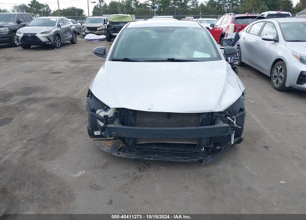 2017 HYUNDAI ELANTRA SE VIN: KMHD74LF5HU081257