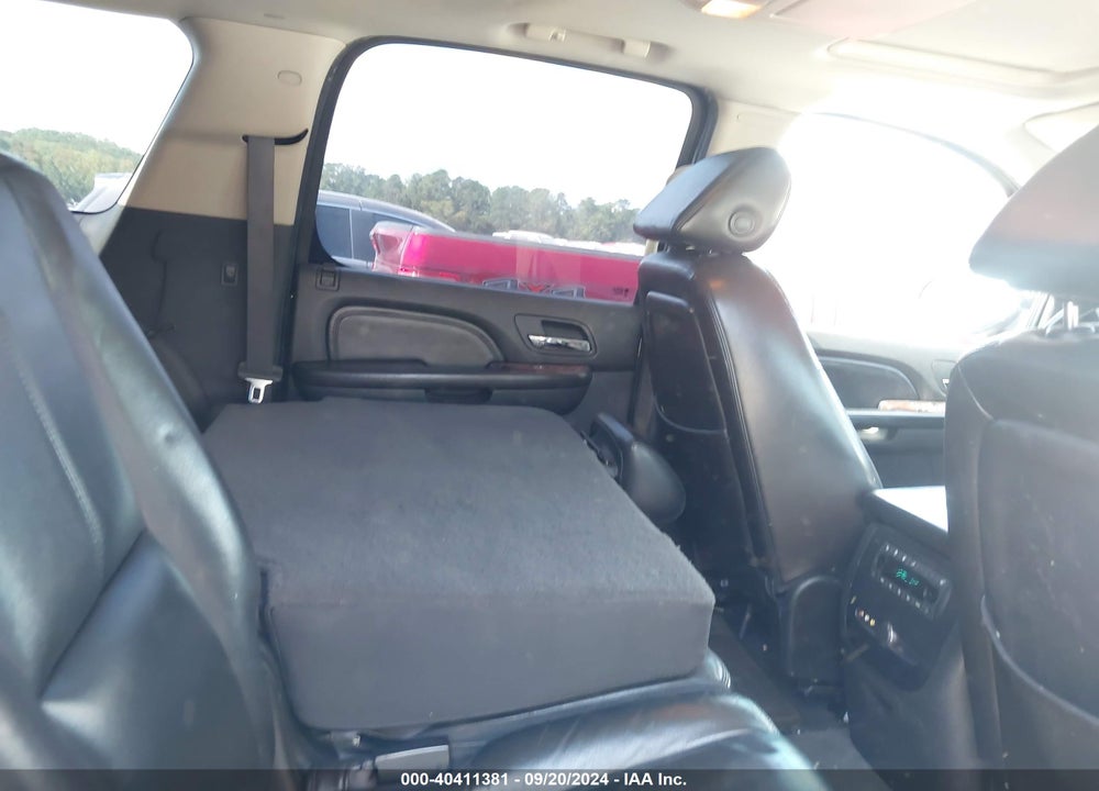 2007 GMC YUKON XL 1500 DENALI VIN: 1GKFK66877J212715
