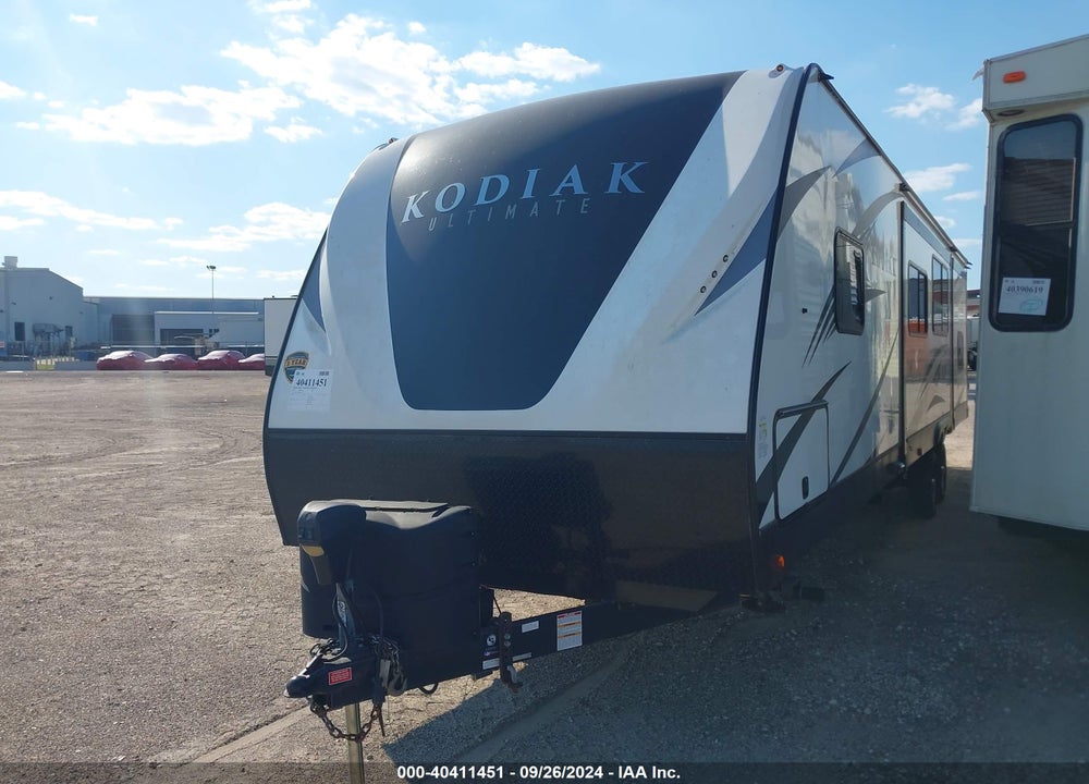 2018 KODIAK 330BHSL VIN: 4YDT33025JJ971883