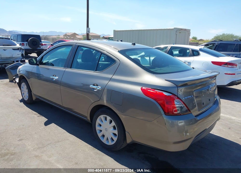2016 NISSAN VERSA 1.6 SV VIN: 3N1CN7AP7GL899555