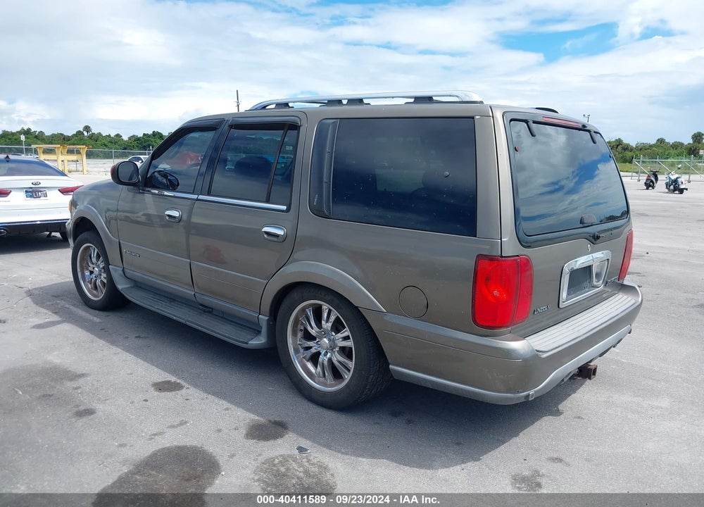 2001 LINCOLN NAVIGATOR VIN: 5LMFU28R51LJ15019