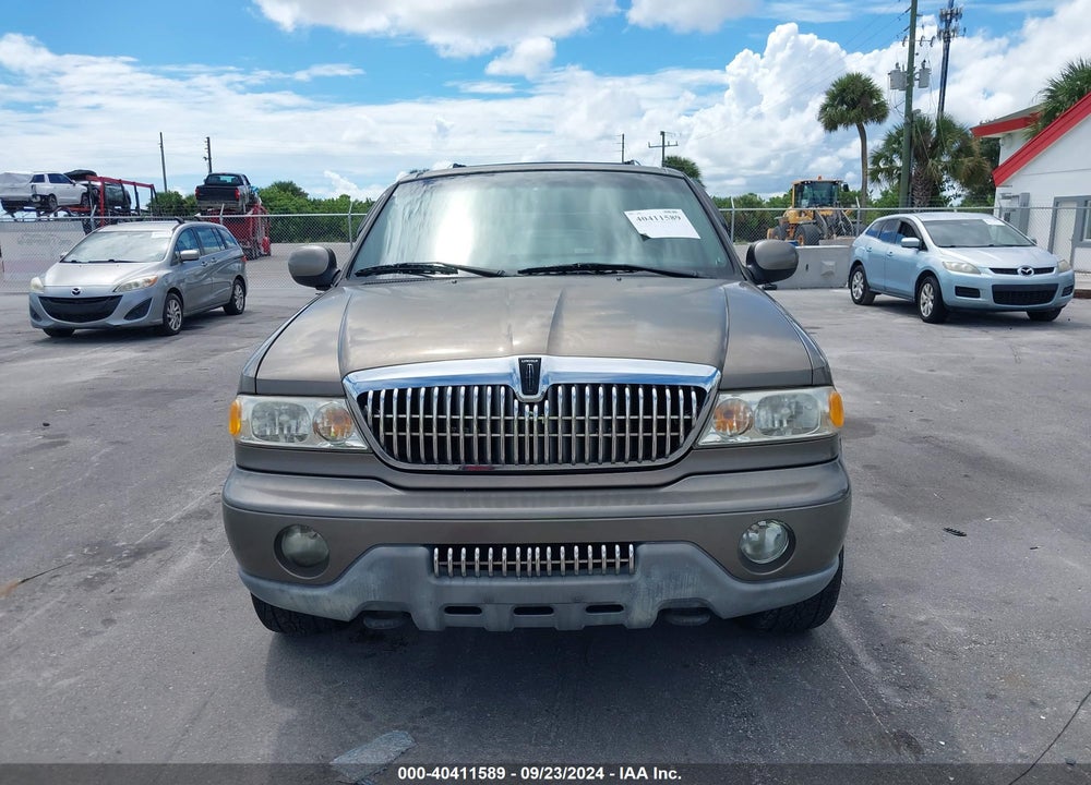 2001 LINCOLN NAVIGATOR VIN: 5LMFU28R51LJ15019