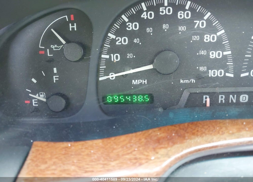 2001 LINCOLN NAVIGATOR VIN: 5LMFU28R51LJ15019