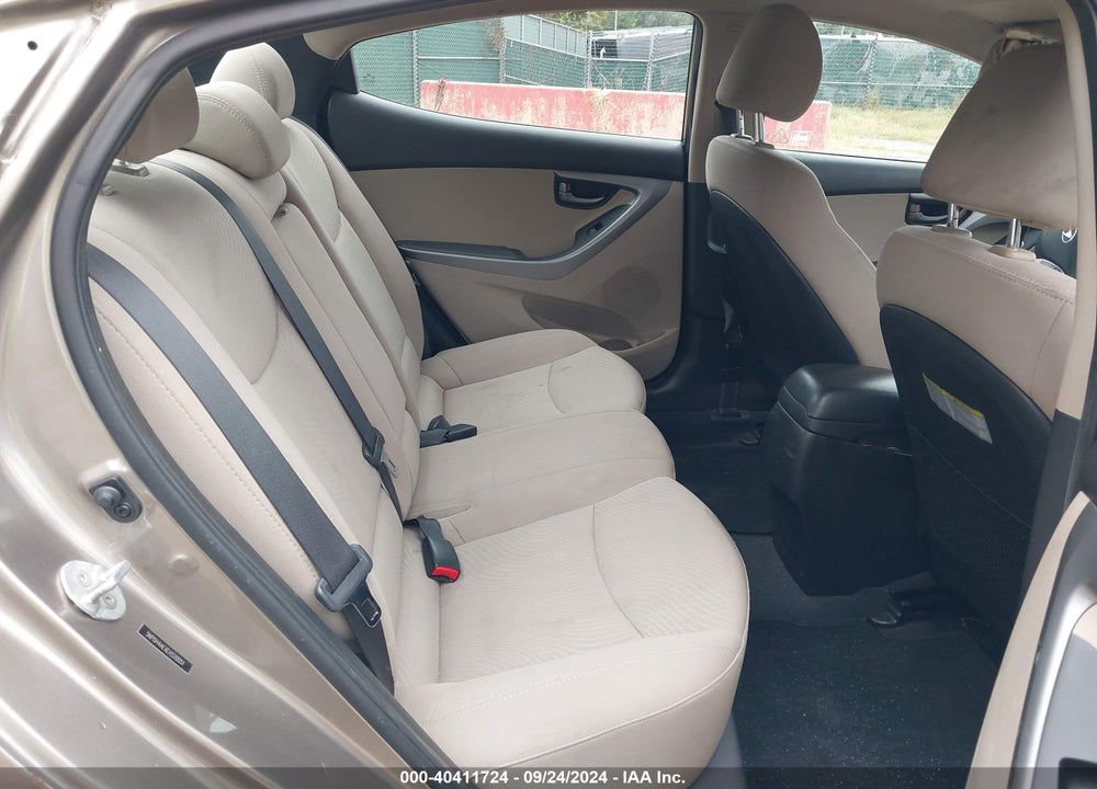 2014 HYUNDAI ELANTRA SE VIN: 5NPDH4AEXEH520051