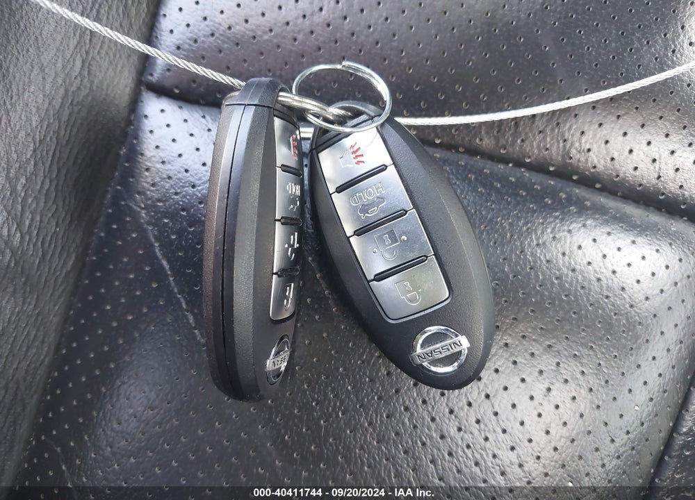 2017 NISSAN SENTRA SR TURBO VIN: 3N1CB7AP4HY346083