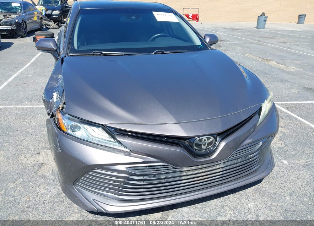 2018 TOYOTA CAMRY XLE VIN: 4T1B11HK5JU039447