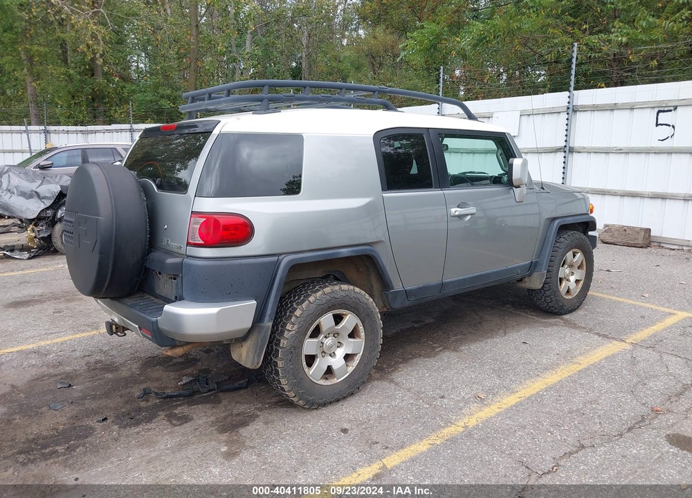 2009 TOYOTA FJ CRUISER VIN: JTEBU11F59K059774