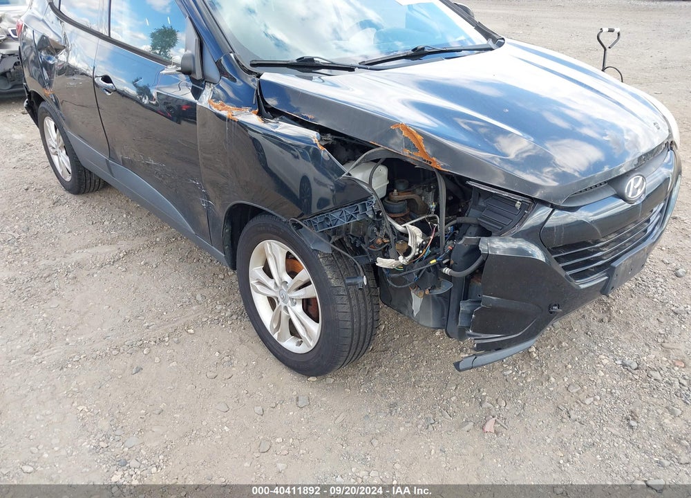 2011 HYUNDAI TUCSON GLS VIN: KM8JU3AC1BU244072