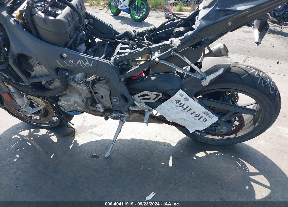 2019 BMW S 1000 RR VIN: WB10D6004KZ711736