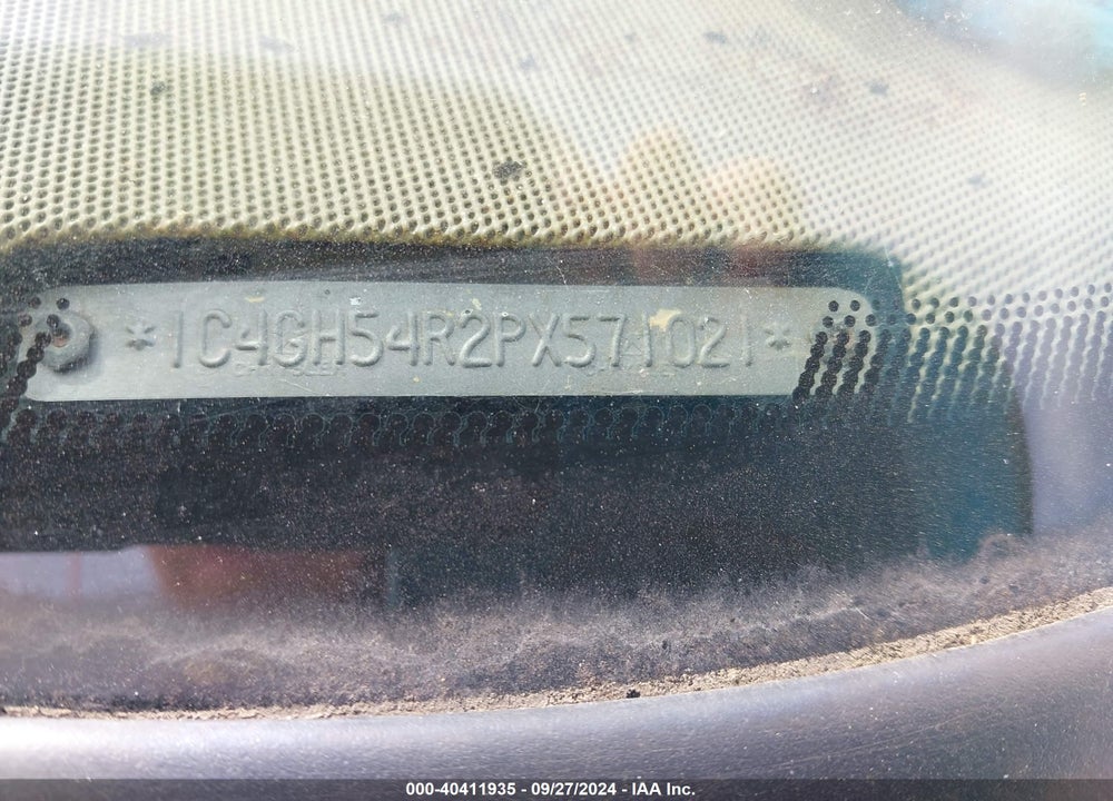 1993 CHRYSLER TOWN & COUNTRY VIN: 1C4GH54R2PX571021