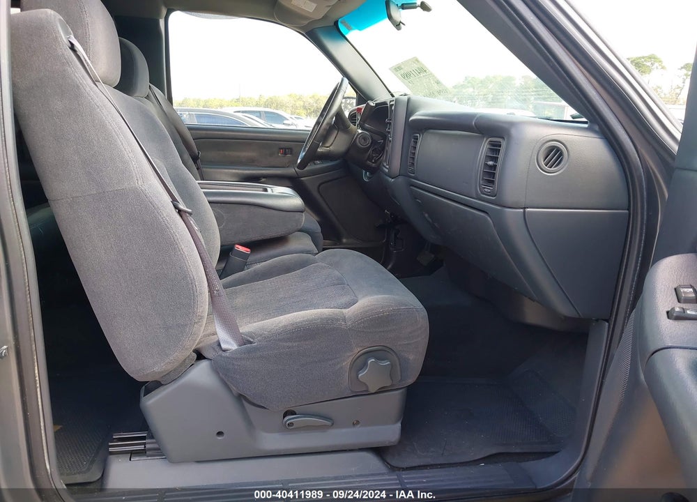 2002 CHEVROLET SILVERADO 1500 LS VIN: 2GCEK19T021192143