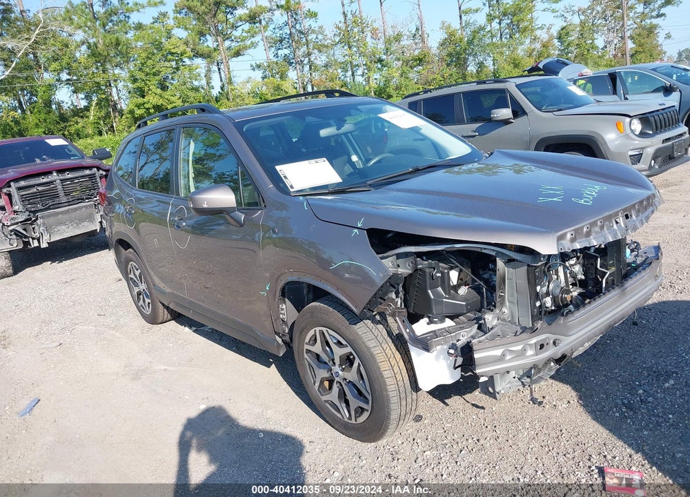 2022 SUBARU FORESTER PREMIUM VIN: JF2SKAEC2NH461836