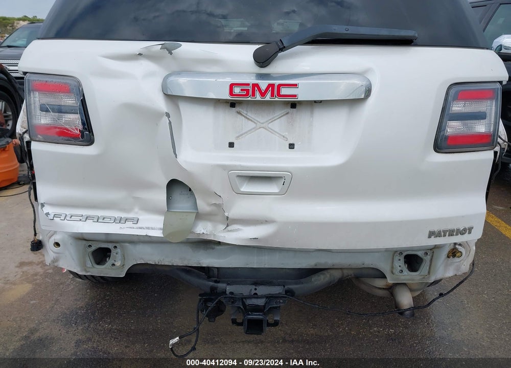 2016 GMC ACADIA SLE-1 VIN: 1GKKRNED4GJ131089