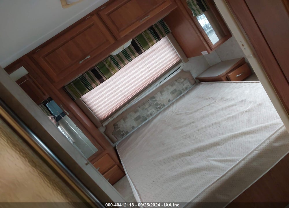 2005 CHATEAU E-450 CUTAWAY VIN: 1FDXE45S84HA83651