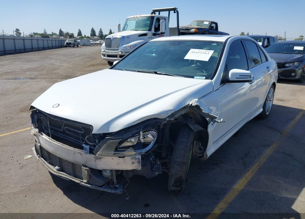2014 MERCEDES-BENZ C 250 LUXURY/SPORT VIN: WDDGF4HB0EA949789