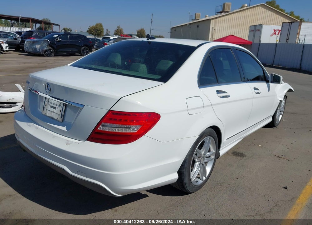 2014 MERCEDES-BENZ C 250 LUXURY/SPORT VIN: WDDGF4HB0EA949789